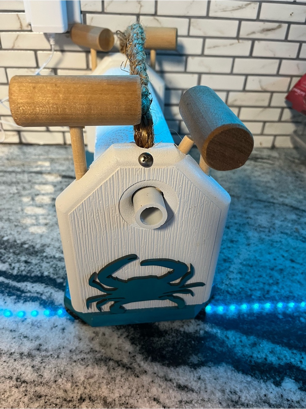 Crab Rustic Rope Handle Paper Towel Holder - White & Teal - Picture 2 of 5